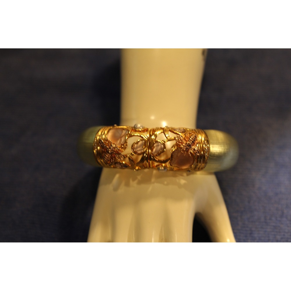 Alexis Bittar Lemon Lucite, Crystal, Pearl and Bee Hinged Bangle Bracelet. A3 - Picture 7 of 15
